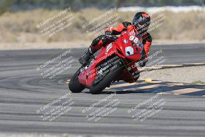 media/Oct-13-2025-Moto Forza (Mon) [[a66d839500]]/3-B Group/Session 3 (Turn 16)/